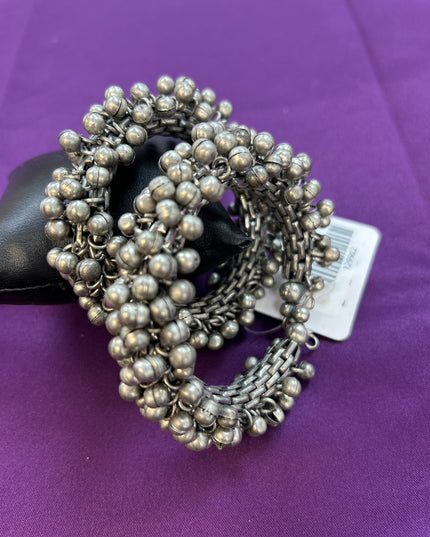 Bracelets : oxidized silver - Kurti Connection USA