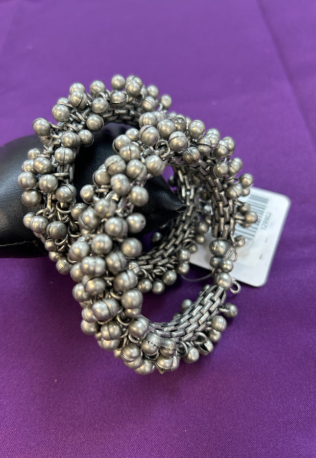 Bracelets : oxidized silver - Kurti Connection USA