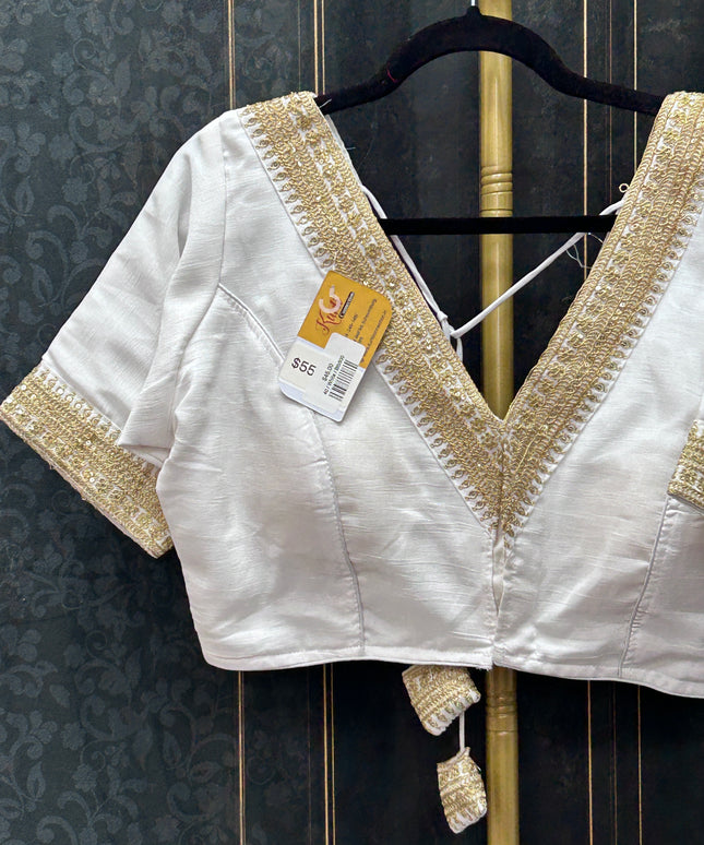 V neck blouse : white
