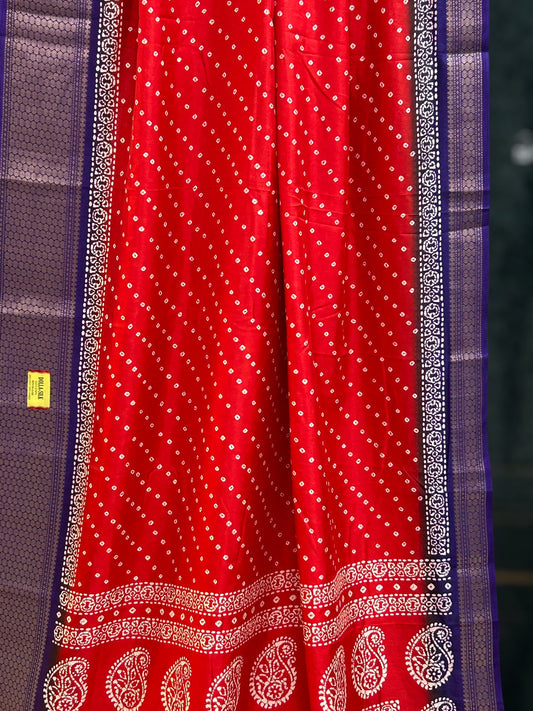 Red Bandhani saree