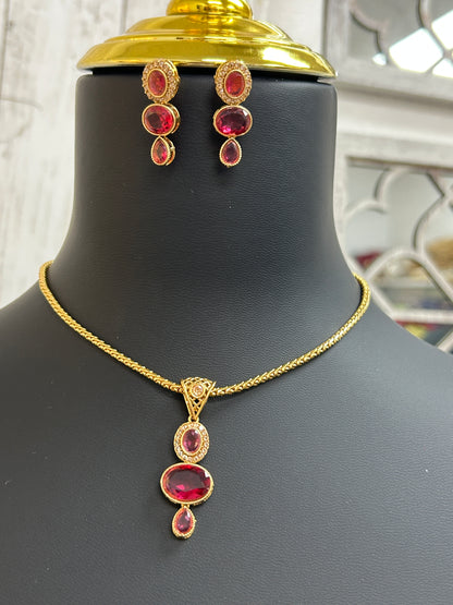 Pendant necklace set