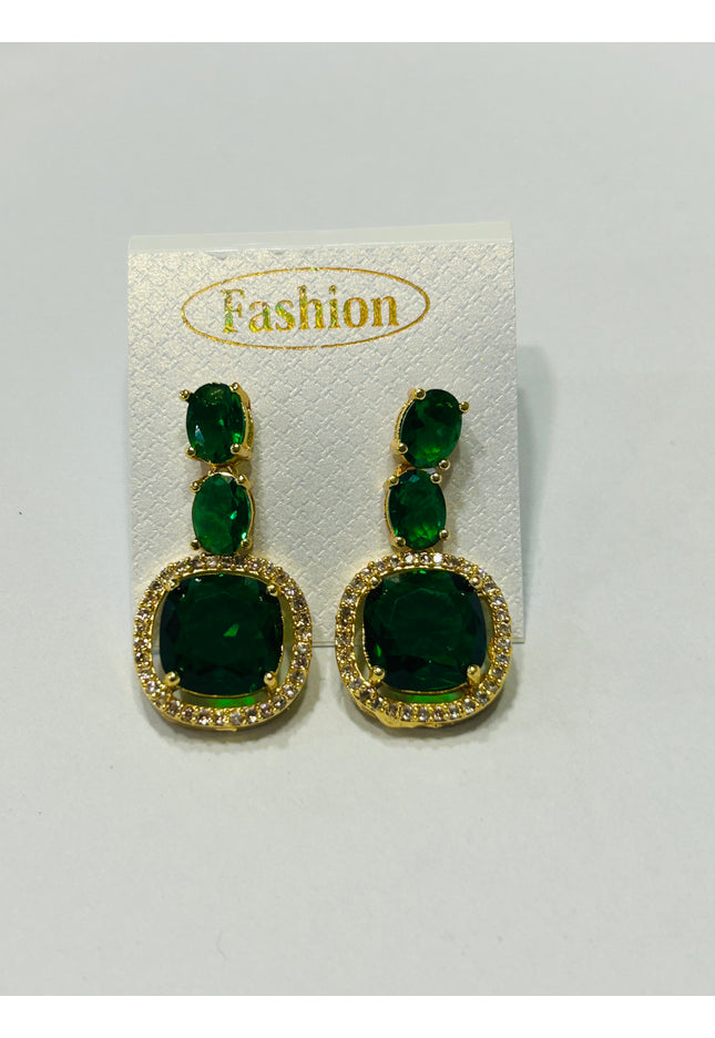 Earrings with golden polish