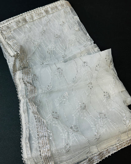 Silver dupatta
