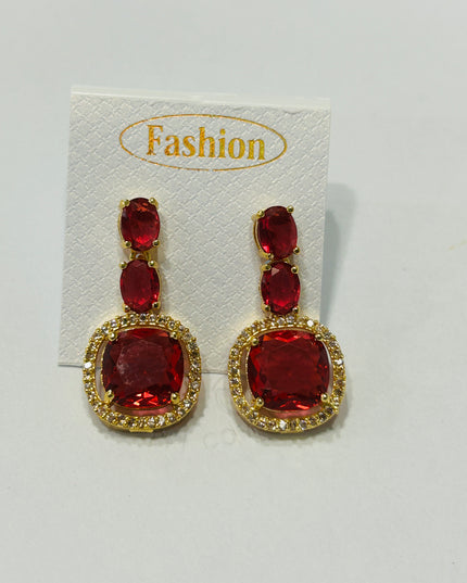 Earrings with golden polish