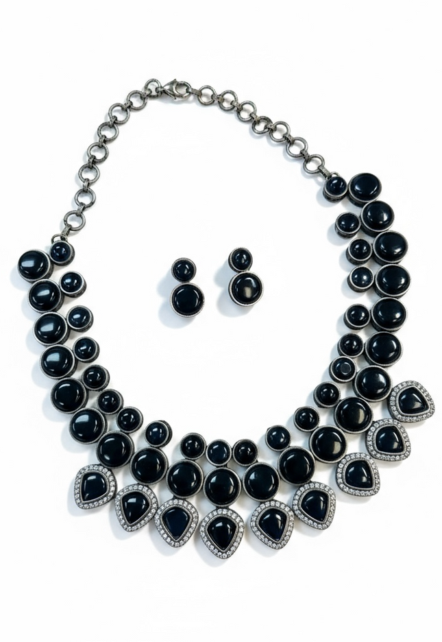 Dark blue necklace set