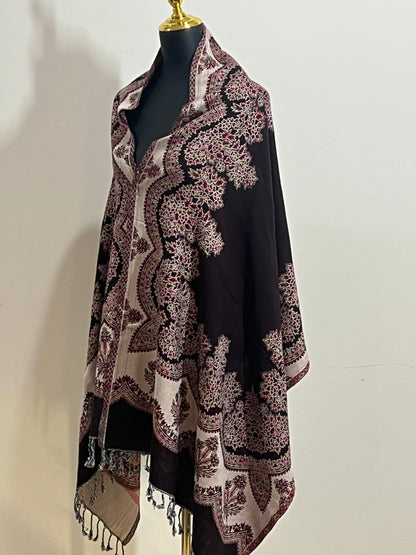 Woolen shawl : stole