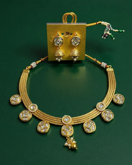 Light gold necklace
