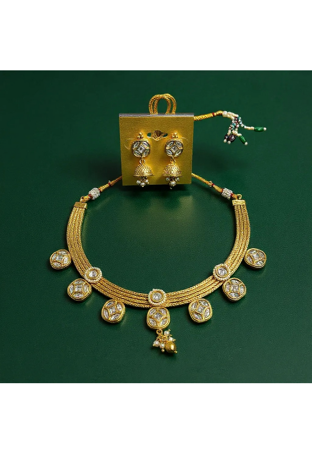 Light gold necklace