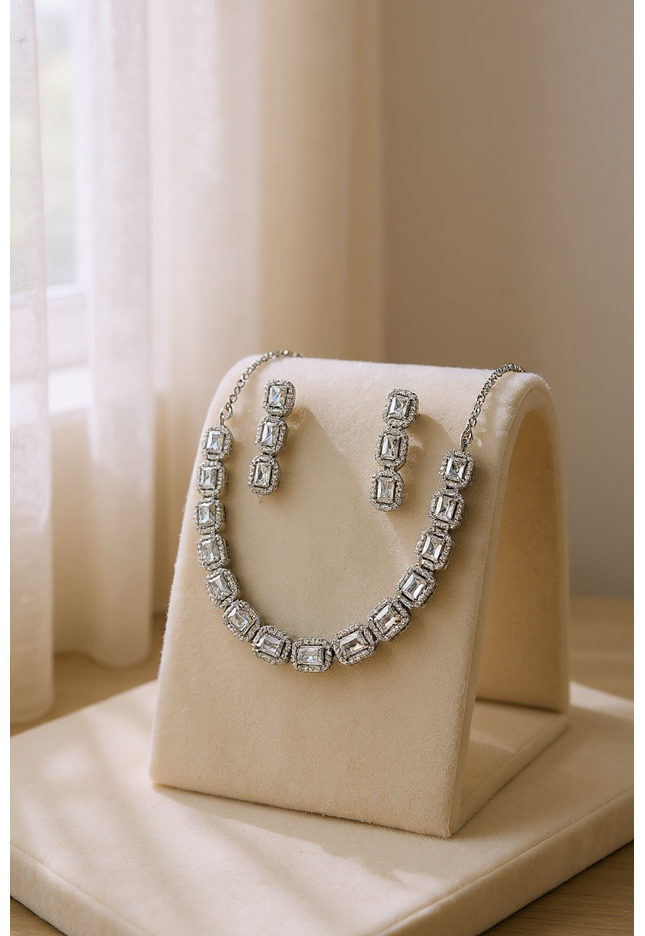 AD necklace set