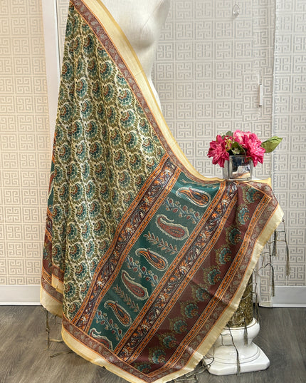 Silk dupatta : digital print