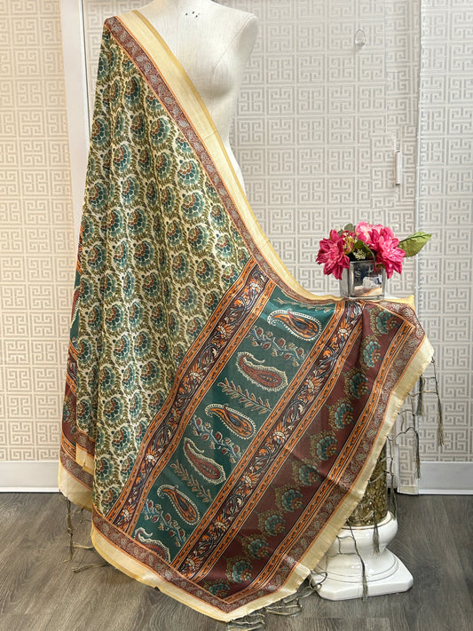 Silk dupatta : digital print