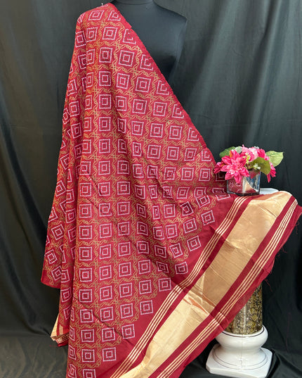 Bandhani print cotton dupatta