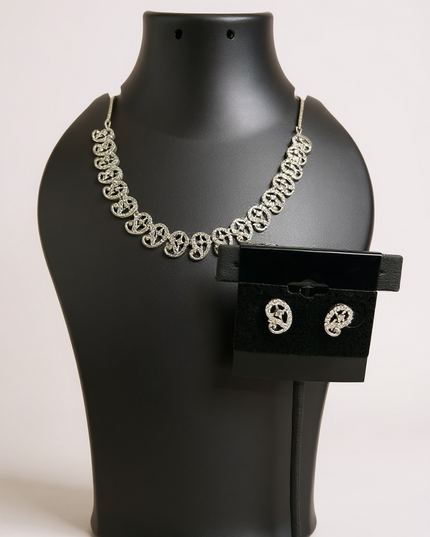Lightweight silver look necklace set : AD STONE