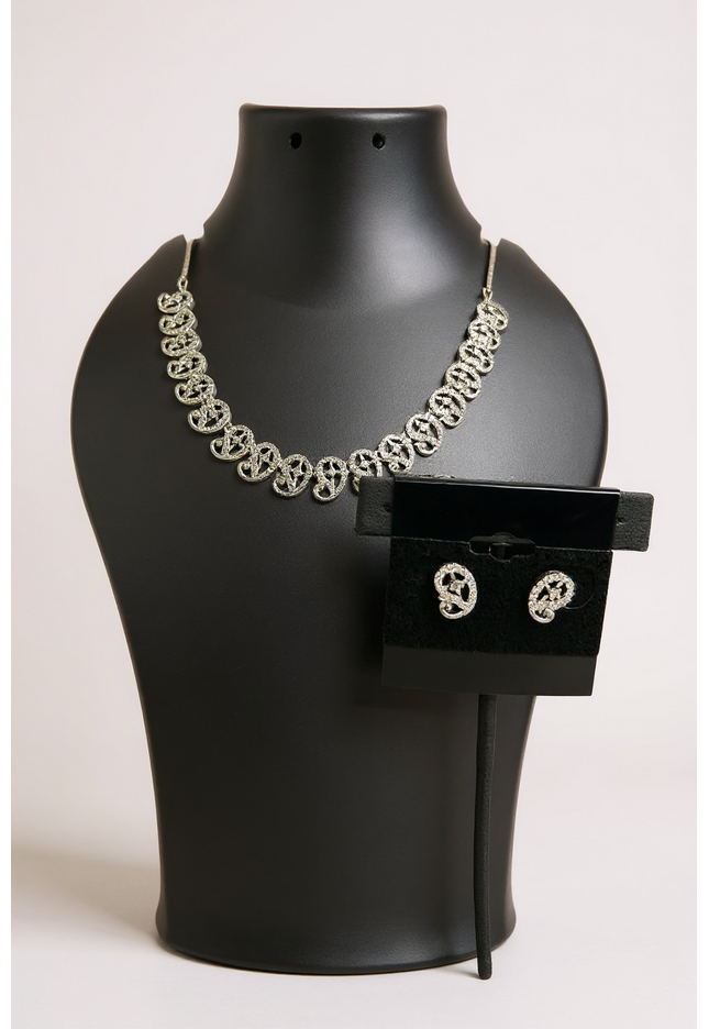 Lightweight silver look necklace set : AD STONE