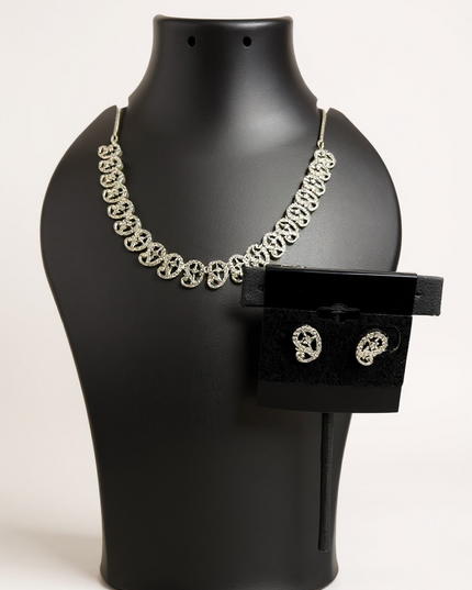 Lightweight silver look necklace set : AD STONE