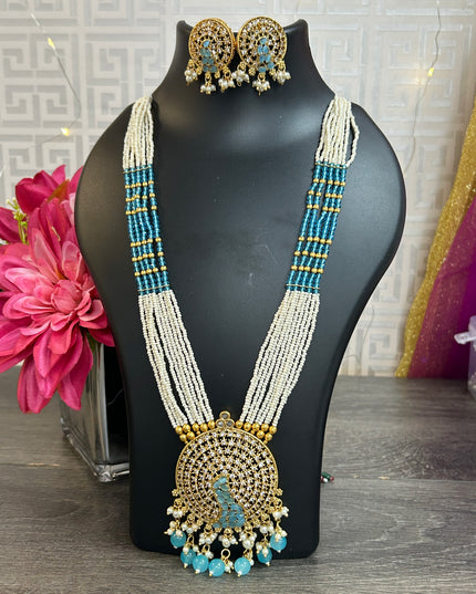 Light blue necklace set