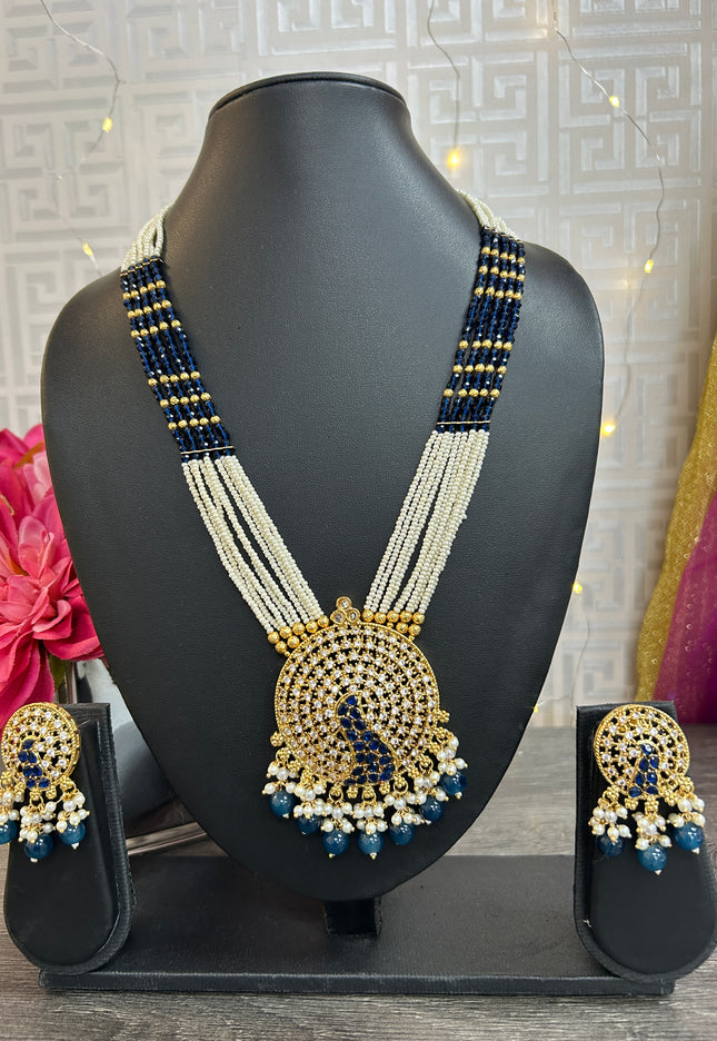 Dark blue necklace set