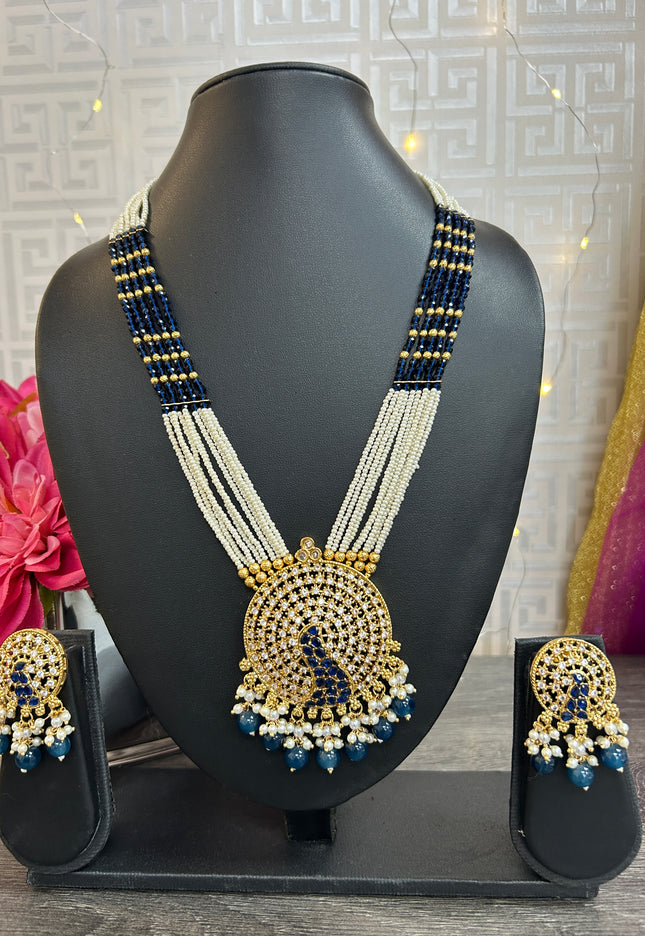Dark blue necklace set