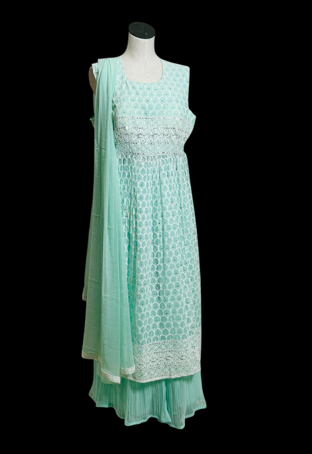 Chikankari Naira Kurti set