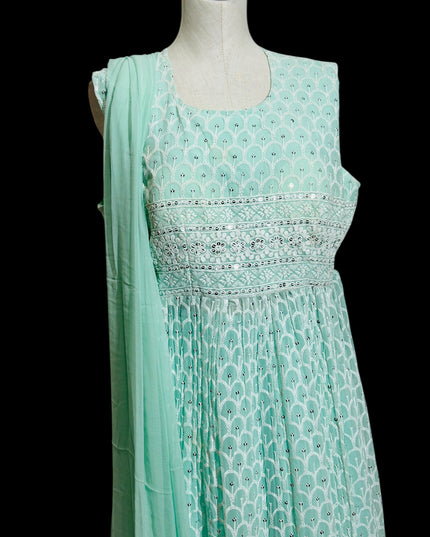 Chikankari Naira Kurti set