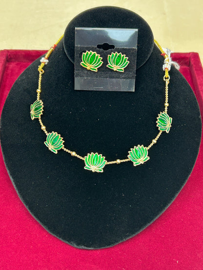 Lotus necklace set
