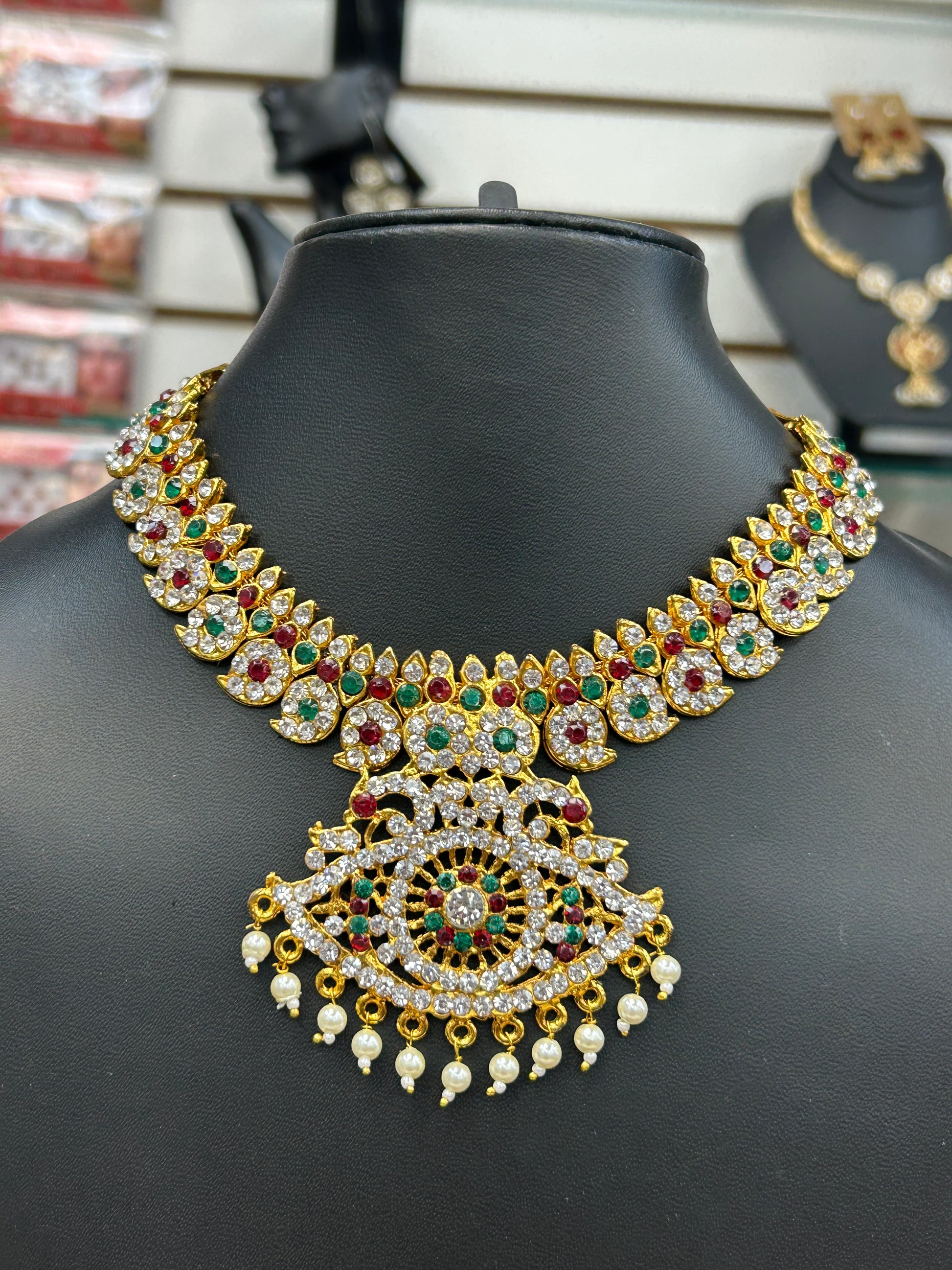 Short necklace by Kurti Connection USA