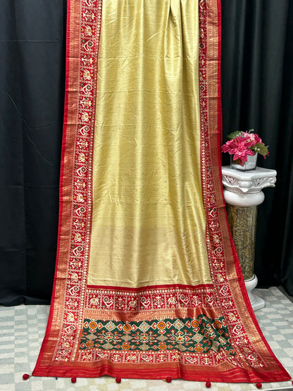 Patola print saree : henna green