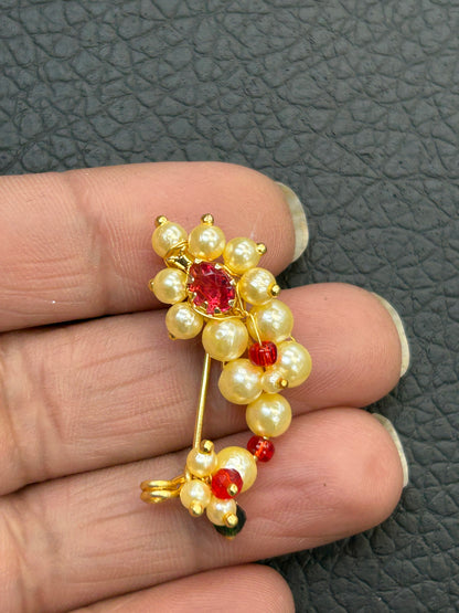 Maharashtrian Nath : nose pin