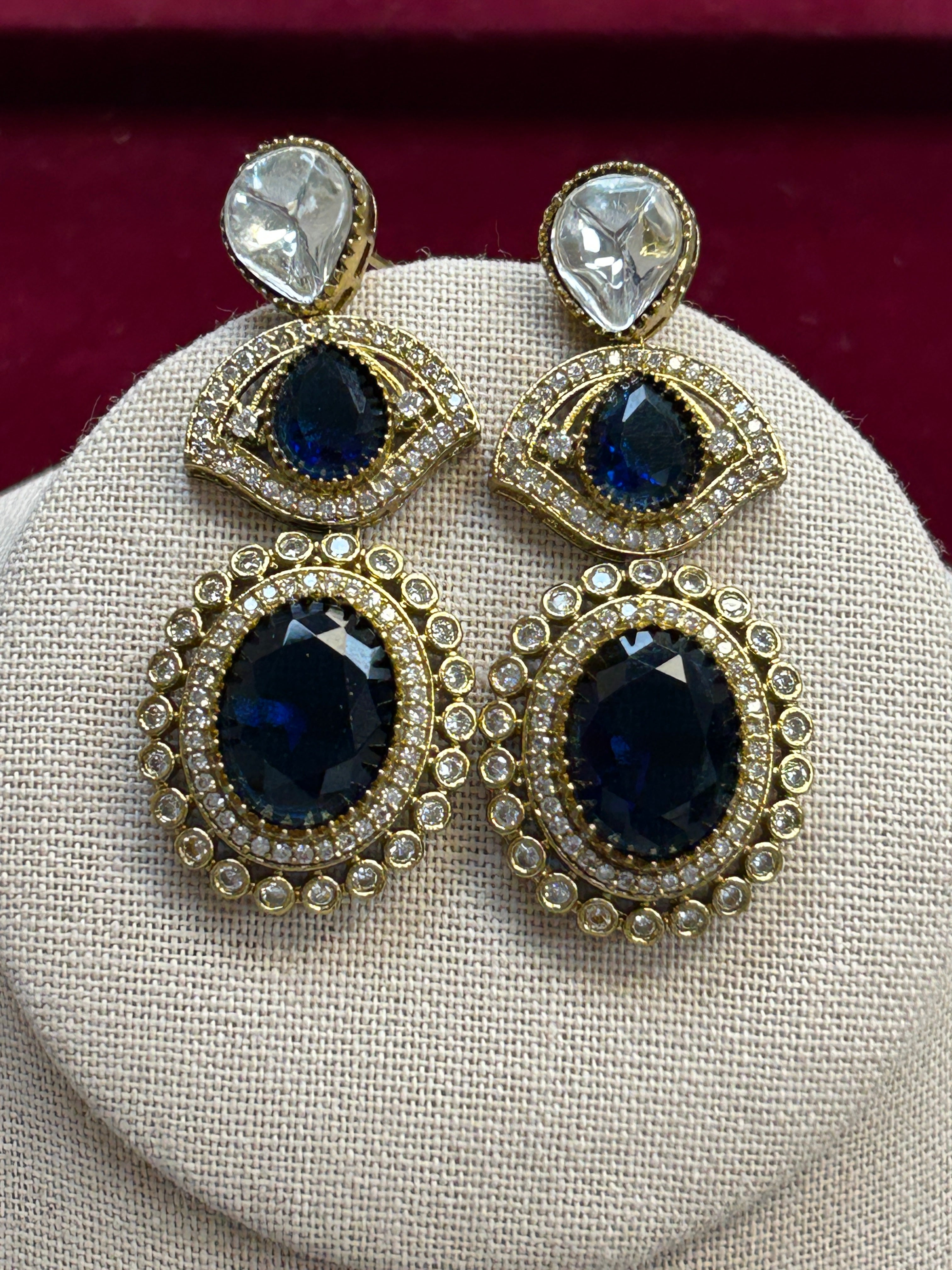 Antique polish earrings : Blue