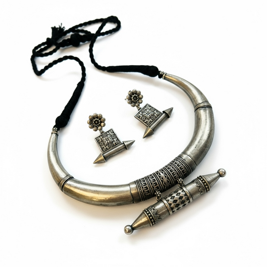Oxidized choker necklace