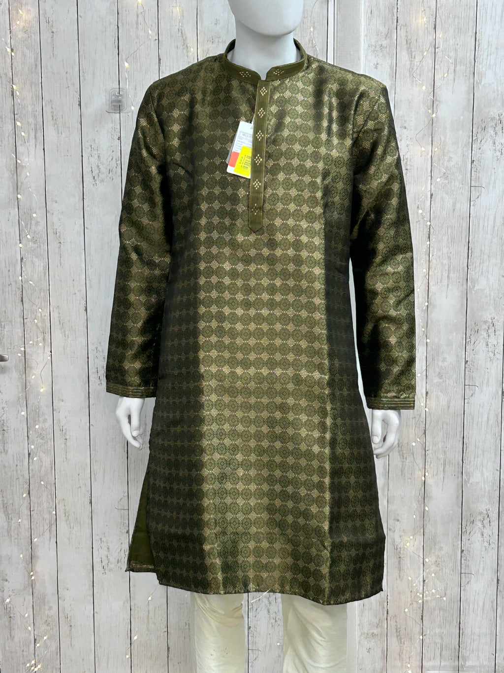 Green kurta pajama set for haldi mehandi function