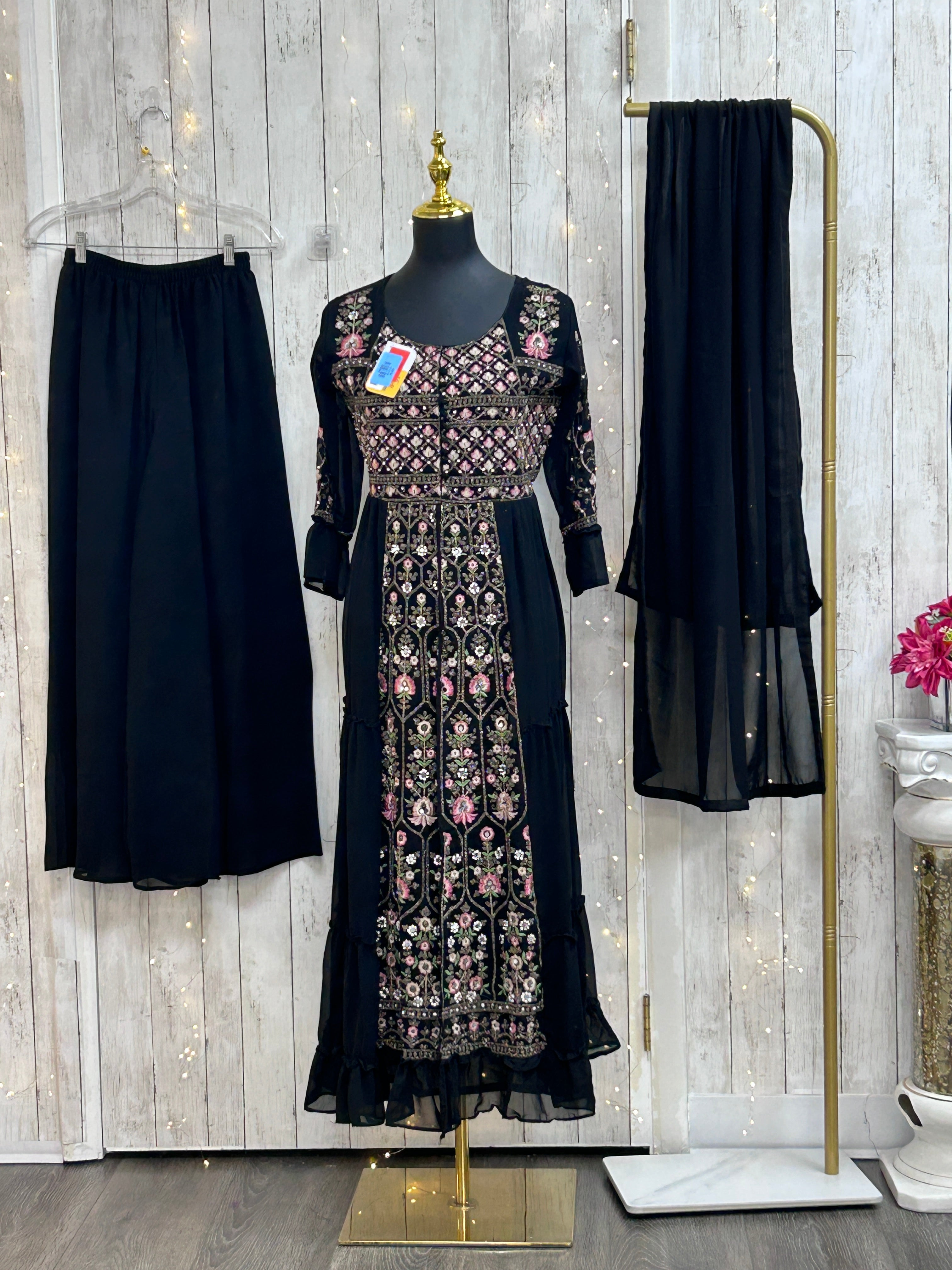 Black party wear Kurti set : perfect for wedding reception