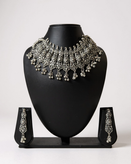 Oxidized silver necklace set : choker