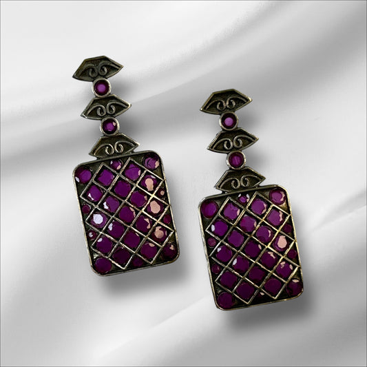Oxidized jewelry: earrings