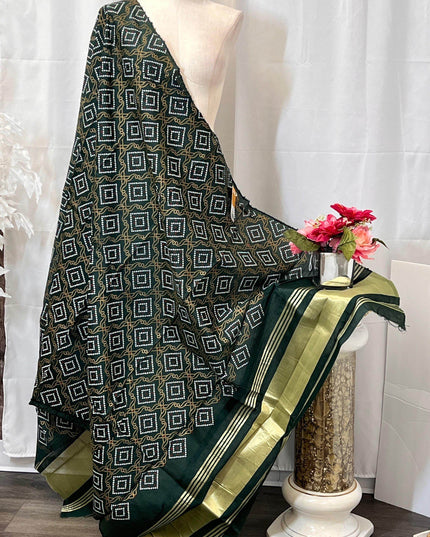 Cotton bandhani dupatta with lagdi patta - Kurti Connection USA