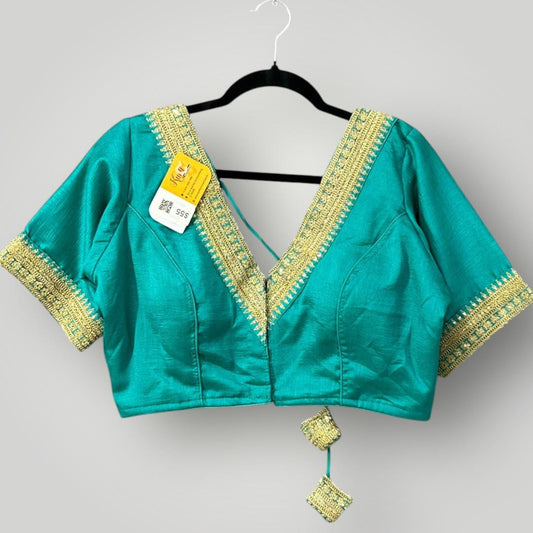 Front hook blouse