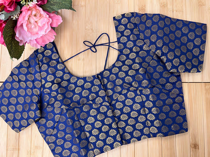 Front hook blouse : Navy blue