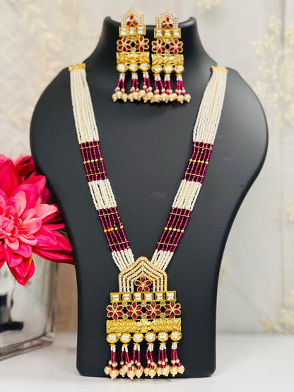 Pearl necklace set