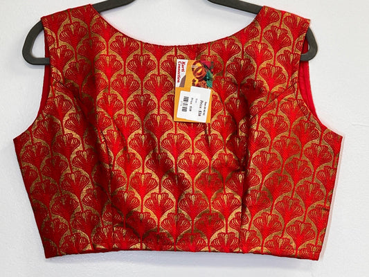 Boat neck blouse : back hooks