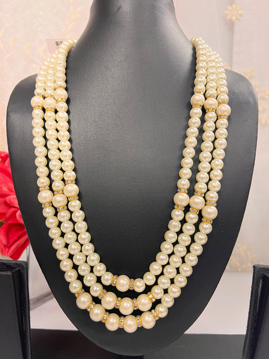 Triple layer Pearl necklace