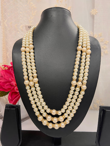 Triple layer Pearl necklace
