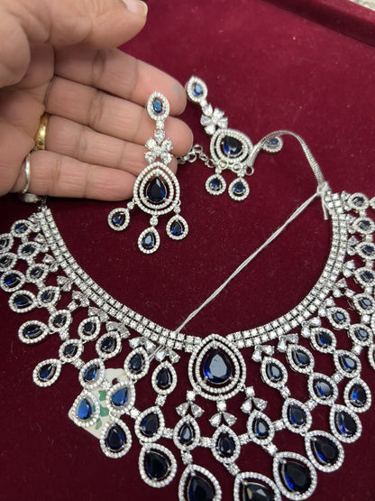 AD necklace set