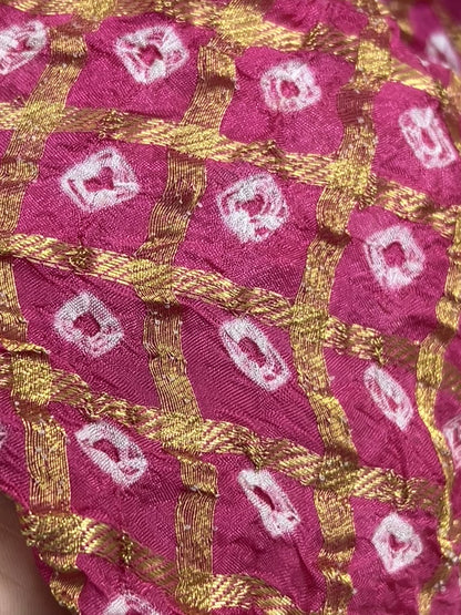 Pink Bandhani dupatta
