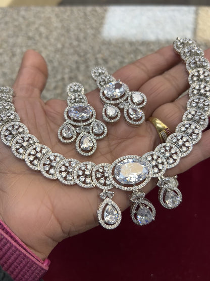 AD necklace set