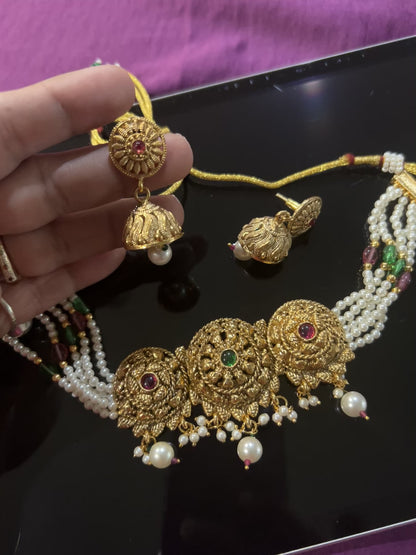 Gold look alike choker set