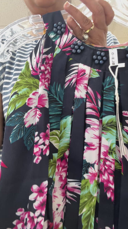 Short top: Clearance SALE