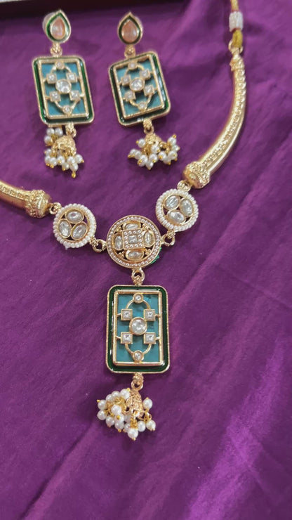 Choker necklace